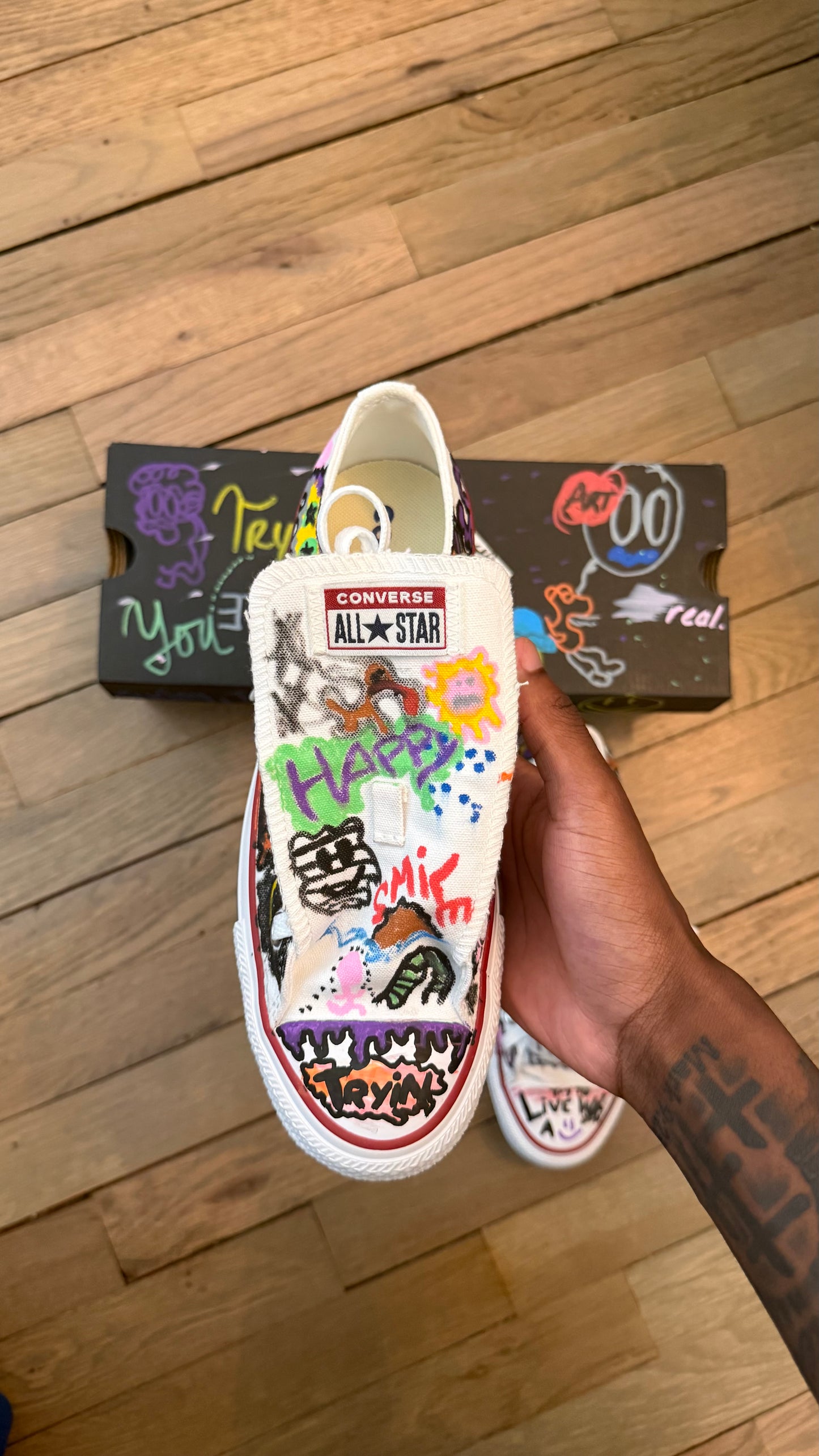 Regular Chucks (White) Lowtop ⛹🏾‍♂️