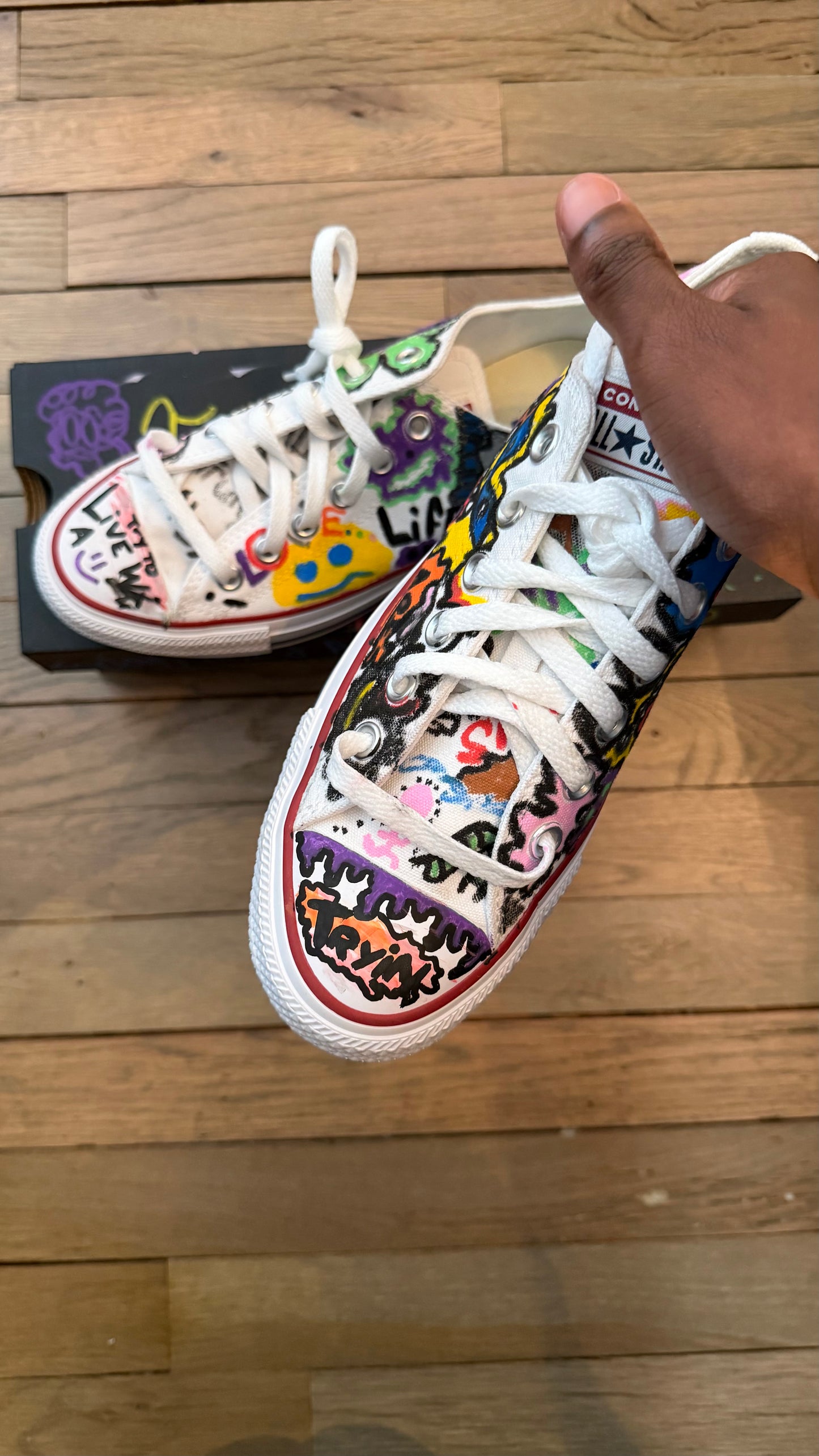 Regular Chucks (White) Lowtop ⛹🏾‍♂️
